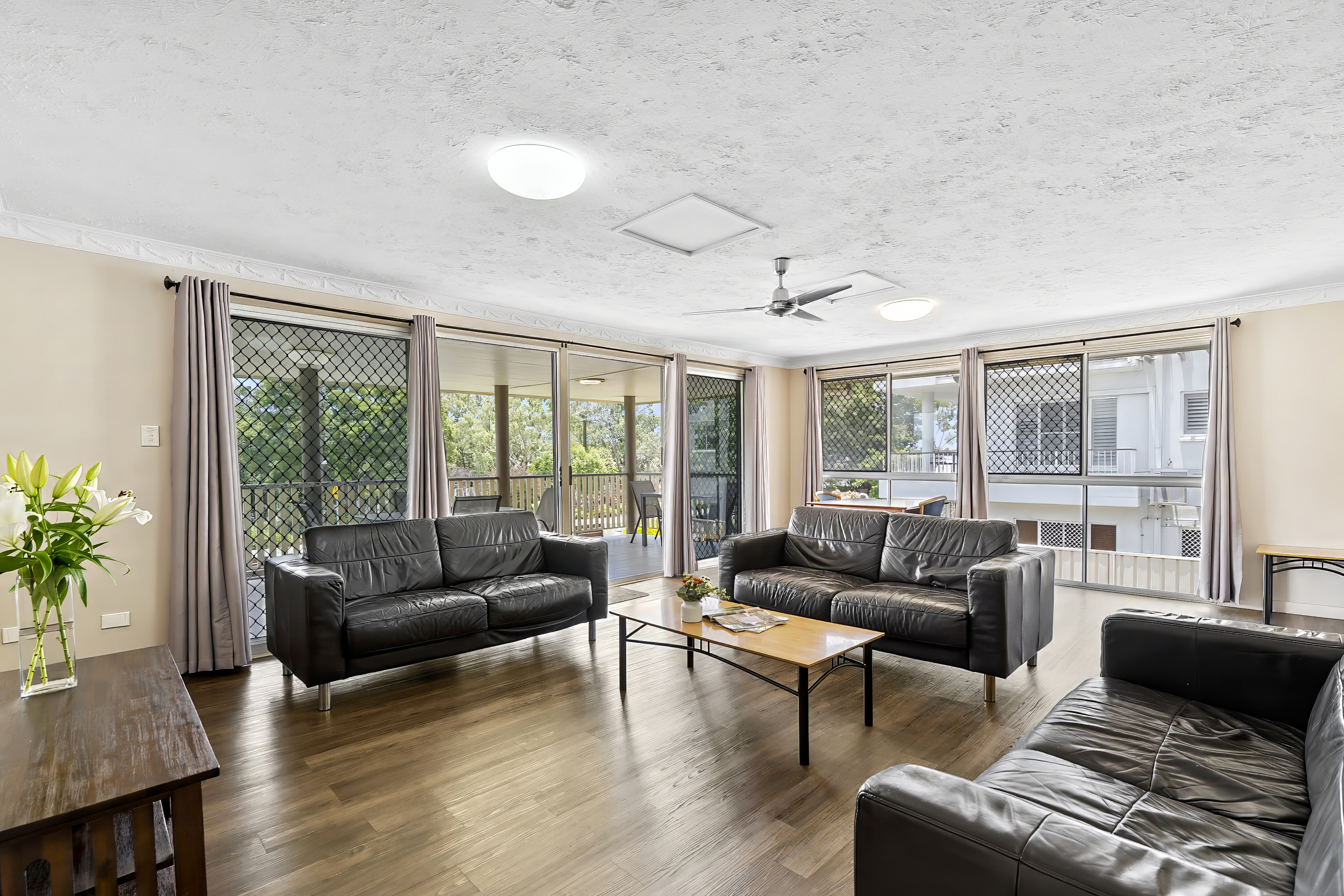 4 Bedroom Riverfront Apartment